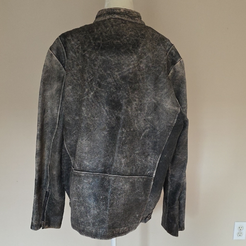 Rogue Men's Vintage Leather Jacket - Black and Brown - Picture 3 of 11